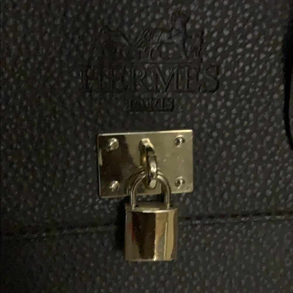 Hand bag